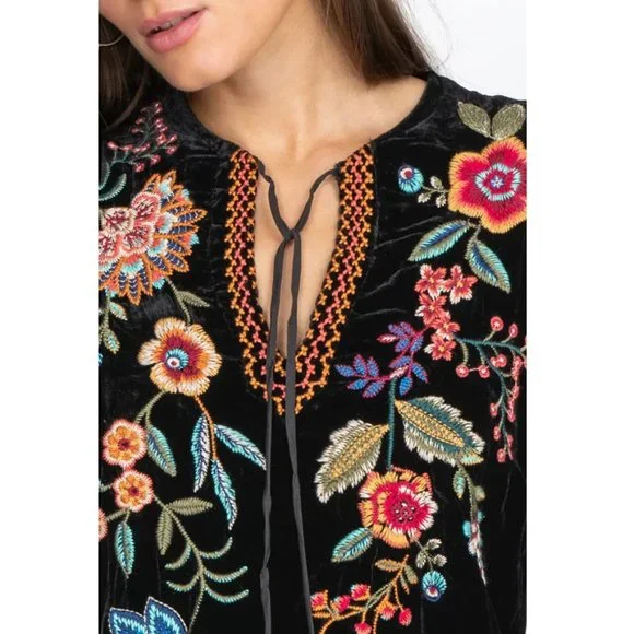 Johnny Was Ardell Velvet Relaxed Blouse Floral Embroidery Top Shirt Black NEW